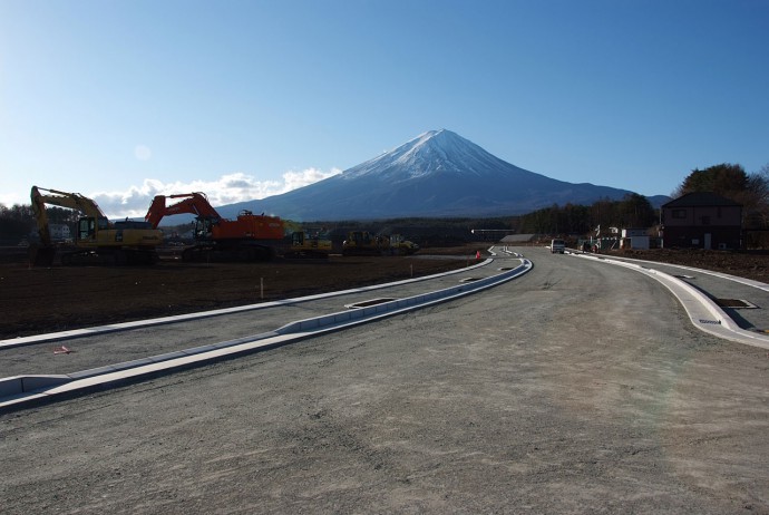 富士山を望む小立の分譲地